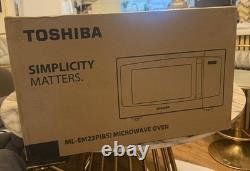 800W 23L Microwave Oven Digital Display Auto Defrost Express Cook Black