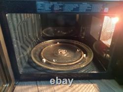 Brand New Stainless Steel Samsung Microwave 1000w With A Tiny Dent In The Box