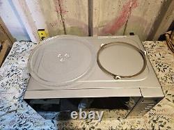 Breville BRSMB2016 20L 800W Sliver Digital Solo Microwave with 5 Power Levels