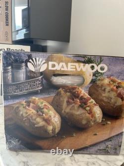 Daewoo 20L 800W 6 Power Levels Manual Stainless Steel Microwave SDA2075 -New