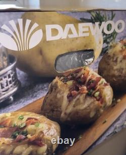 Daewoo 900W 30L Microwave with Grill & Convection Brand New (Boxed)