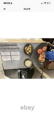 Daewoo Solo 800W Microwave Oven with Auto Defrost Function 23L Black SDA2085
