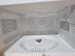 Daewoo White 800W 20L Manual Microwave Oven SDA2084 Brand New