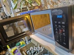 Hisense H25MOBS7HUK Freestanding Solo Microwave Black
