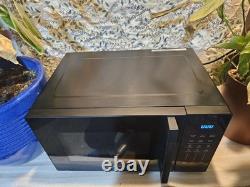 Hisense H25MOBS7HUK Freestanding Solo Microwave Black