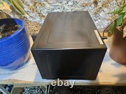 Hisense H25MOBS7HUK Freestanding Solo Microwave Black