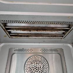 Hotpoint MWH 2524B Combination Microwave 700W Grill Fan Oven 9 Programs 25L