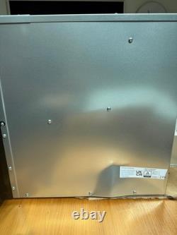Neff N 50 Built-in Stainless Steel Compact Microwave Oven Black