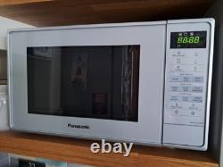 Panasonic NN-K18JMM 800W 20L Microwave Oven with Grill and Turntable, Silver