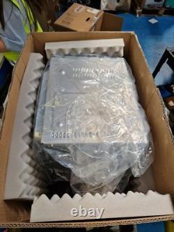 Panasonic NN-SF464MBPQ Freestanding Microwave 27L 1000W (Used/Marked) B+