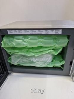 Panasonic NN-ST48KSBPQ 32L Freestanding Microwave 1000W Stainless Steel (Marks)