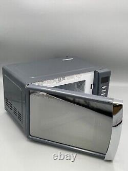 Russell Hobbs 17L Worcester 700W Standard Microwave RHMD702 Display Grey