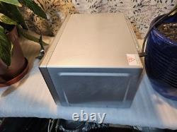Russell Hobbs RHM2031 Stainless Steel Digital Microwave with Grill 20L