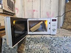 Russell Hobbs RHM2079A 20 L 800 W White Digital Solo Microwave with 5 Power