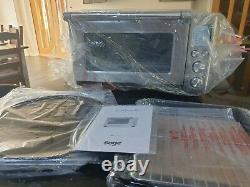 Sage BOV820BSS the Smart Oven Pro with Element IQ Stainless Steel Silver