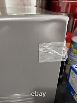 Samsung 23 Litre Solo Microwave Silver MS23F301TAS New Small Dents Each Side
