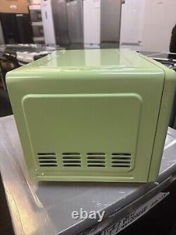 Swan Retro Design 20L 800W Countertop Microwave In Green SM22030LGN