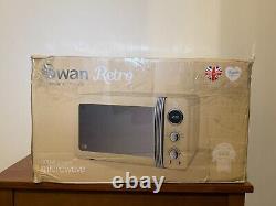 Swan Retro Digital Microwave Cream LED Bulb 20L 5 Power Levels / Defrost 800W