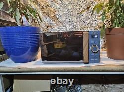 Swan SM22036GRYN Nordic Digital Microwave 20L 6 Operating Levels 800W Power Grey